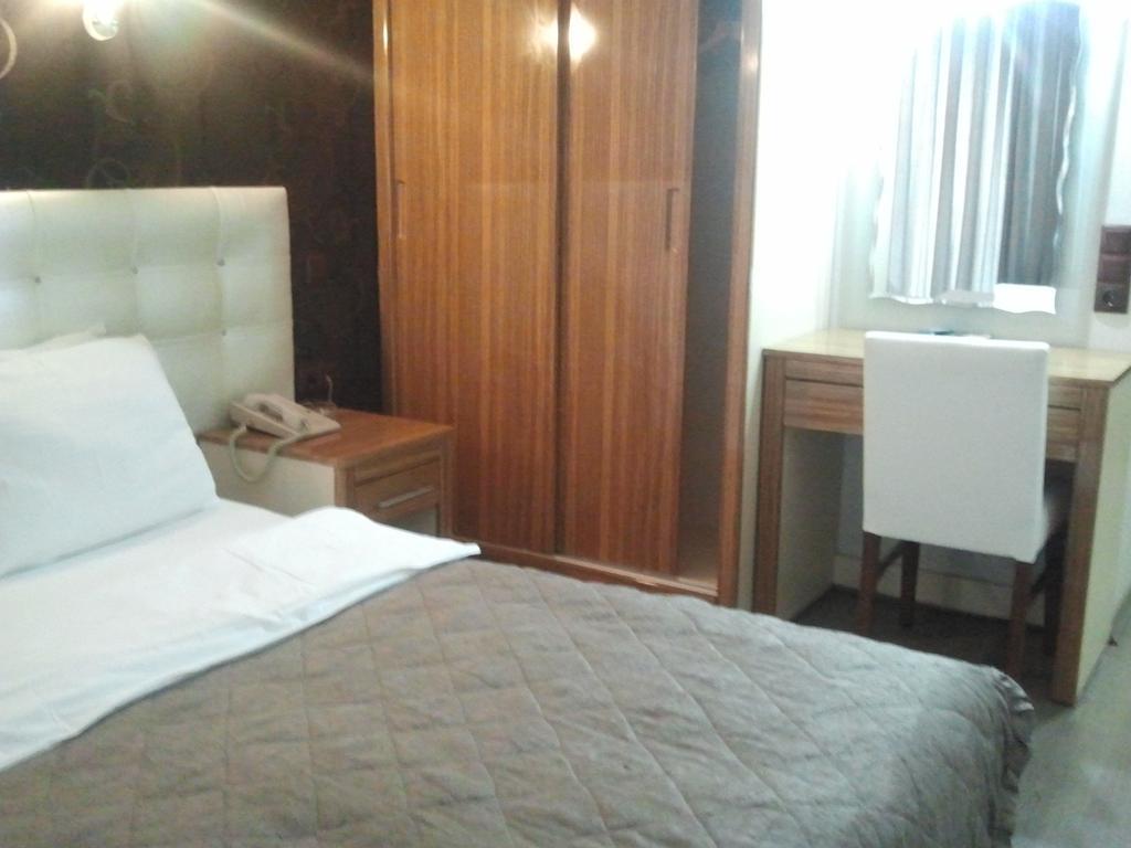 Hotel Kocaman Ізмір Номер фото