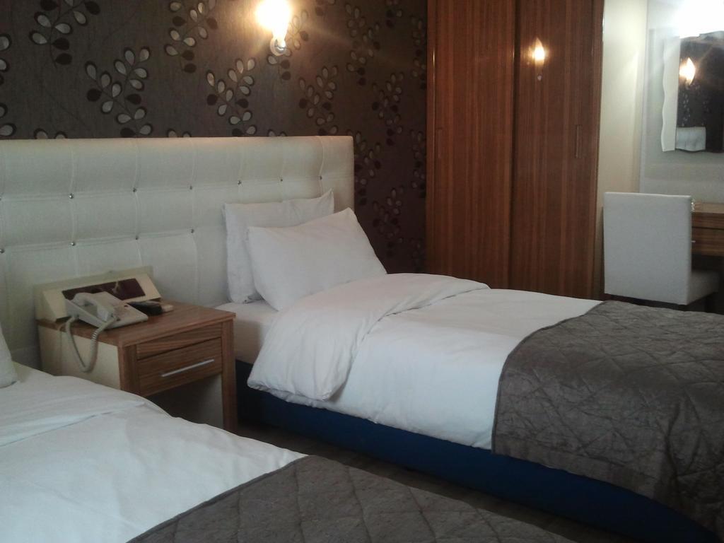 Hotel Kocaman Ізмір Номер фото