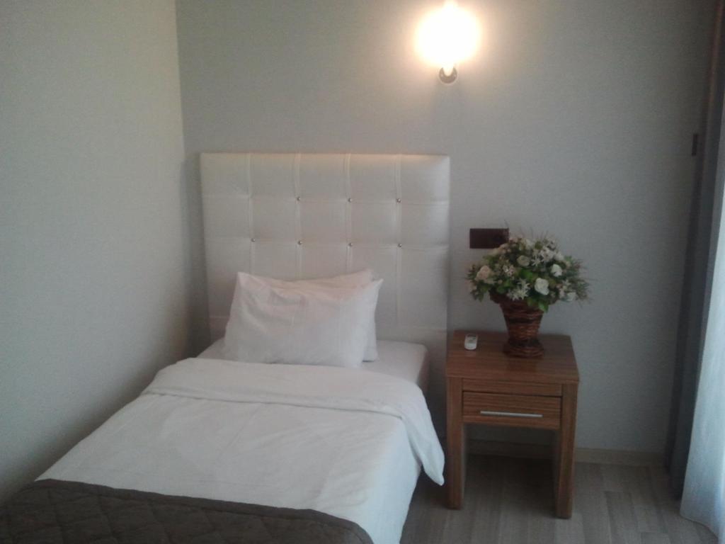 Hotel Kocaman Ізмір Номер фото