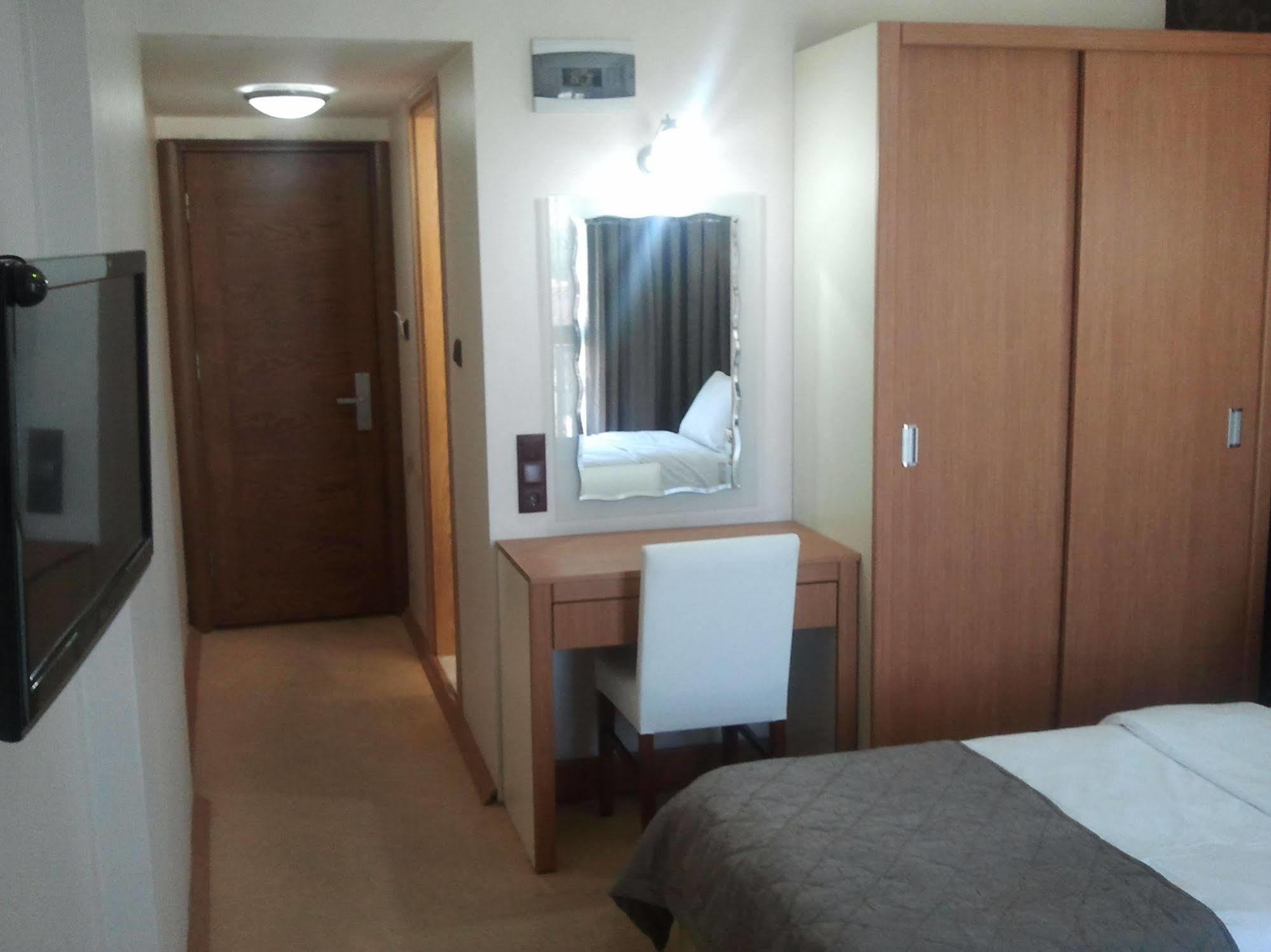 Hotel Kocaman Ізмір Екстер'єр фото