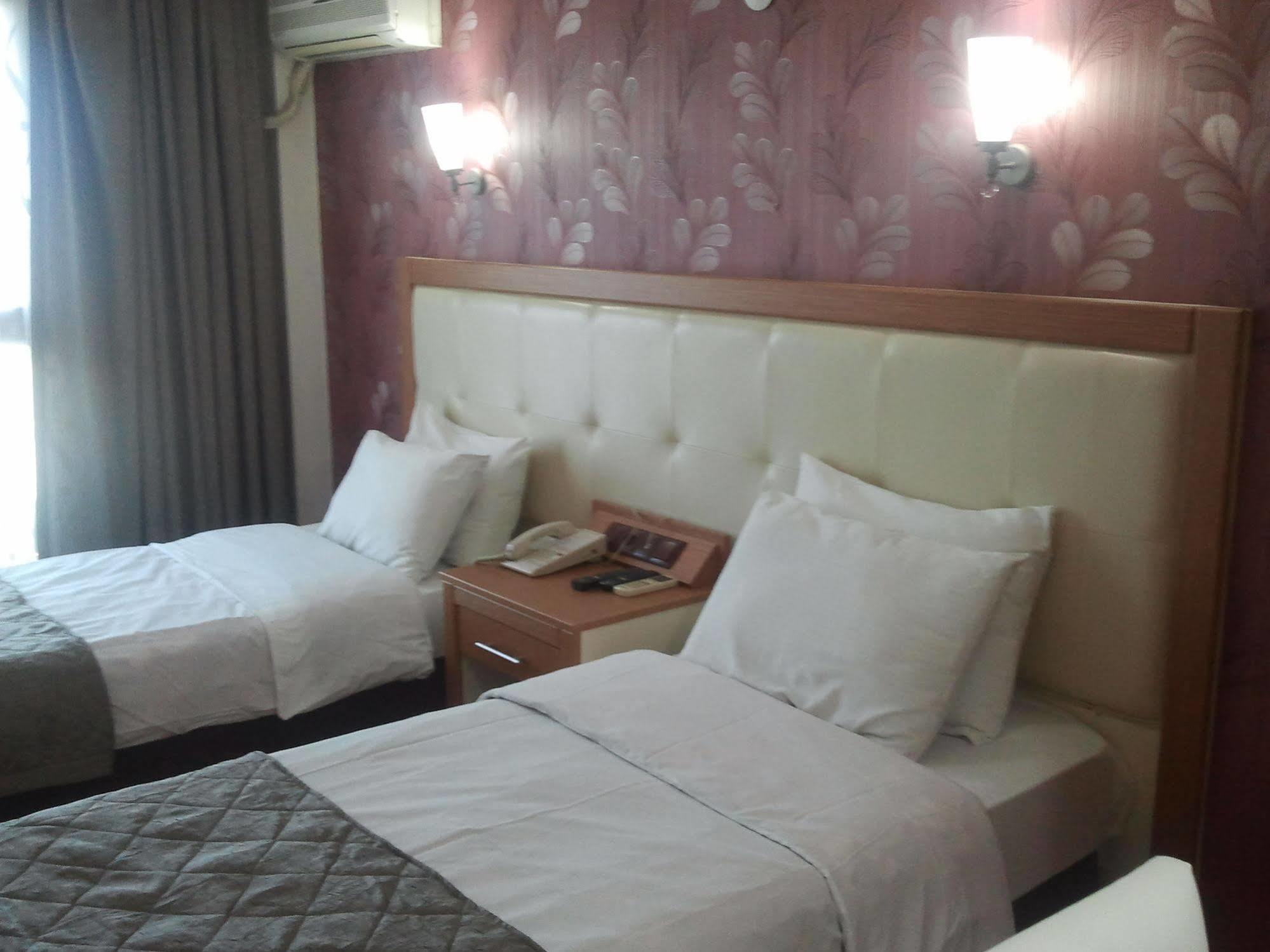 Hotel Kocaman Ізмір Екстер'єр фото