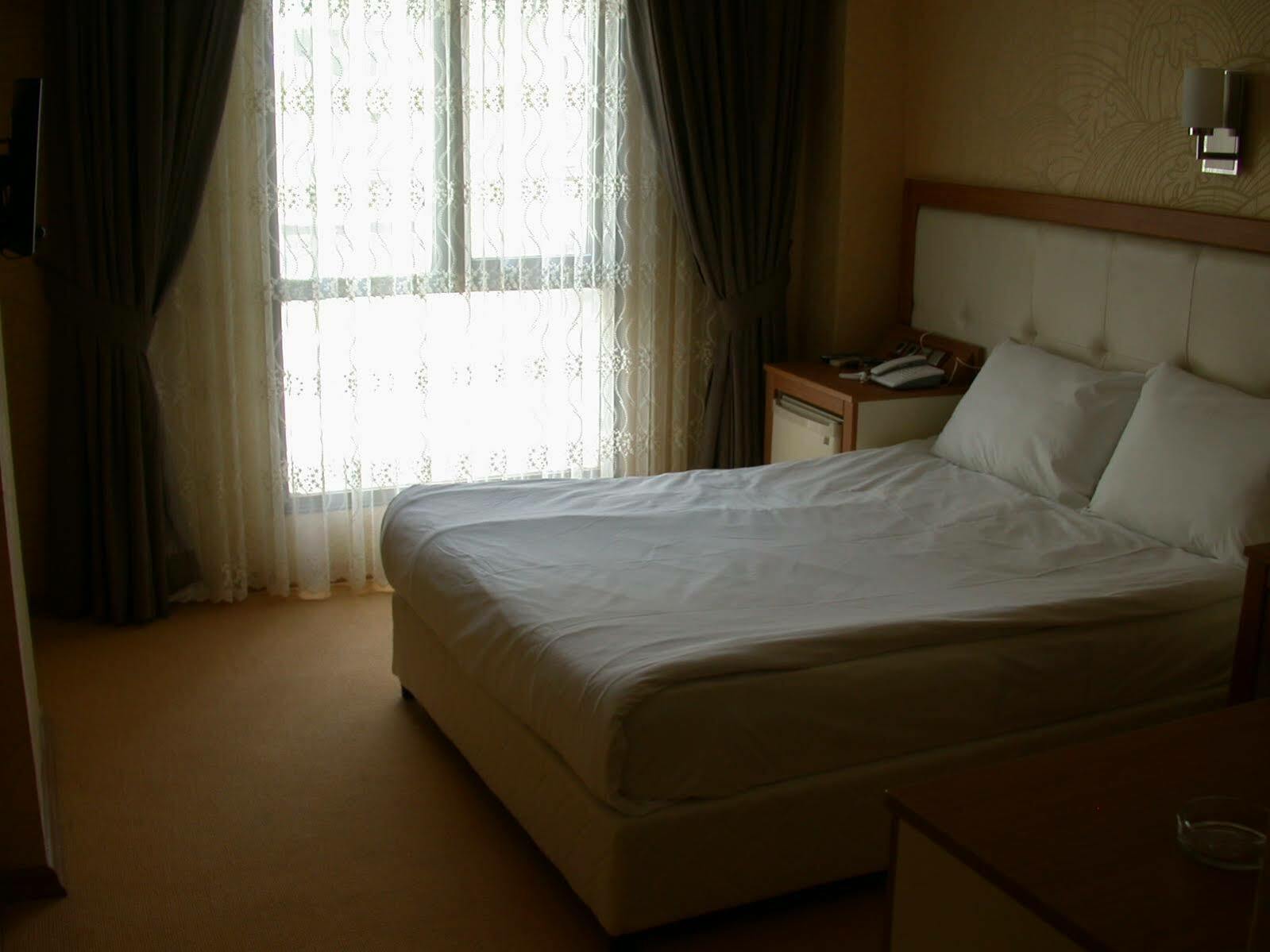 Hotel Kocaman Ізмір Екстер'єр фото