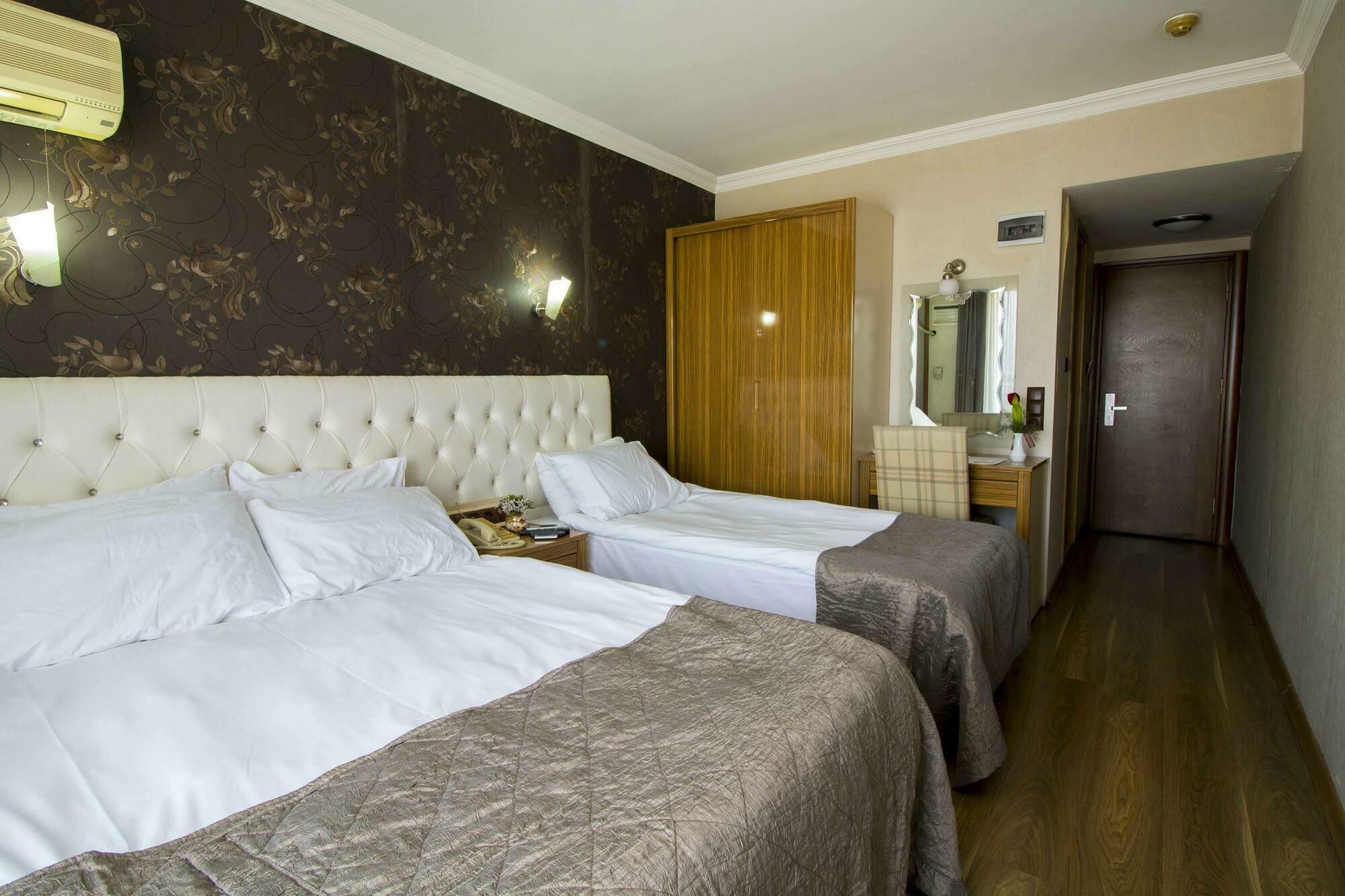 Hotel Kocaman Ізмір Екстер'єр фото
