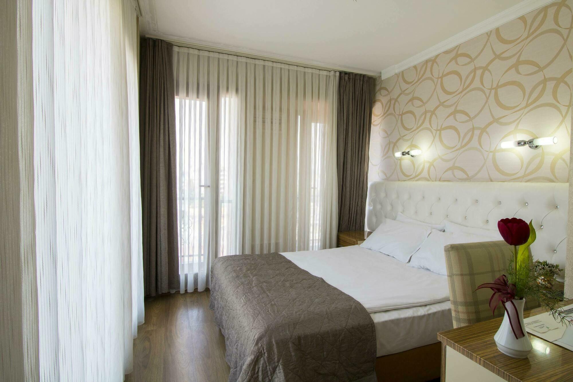 Hotel Kocaman Ізмір Екстер'єр фото