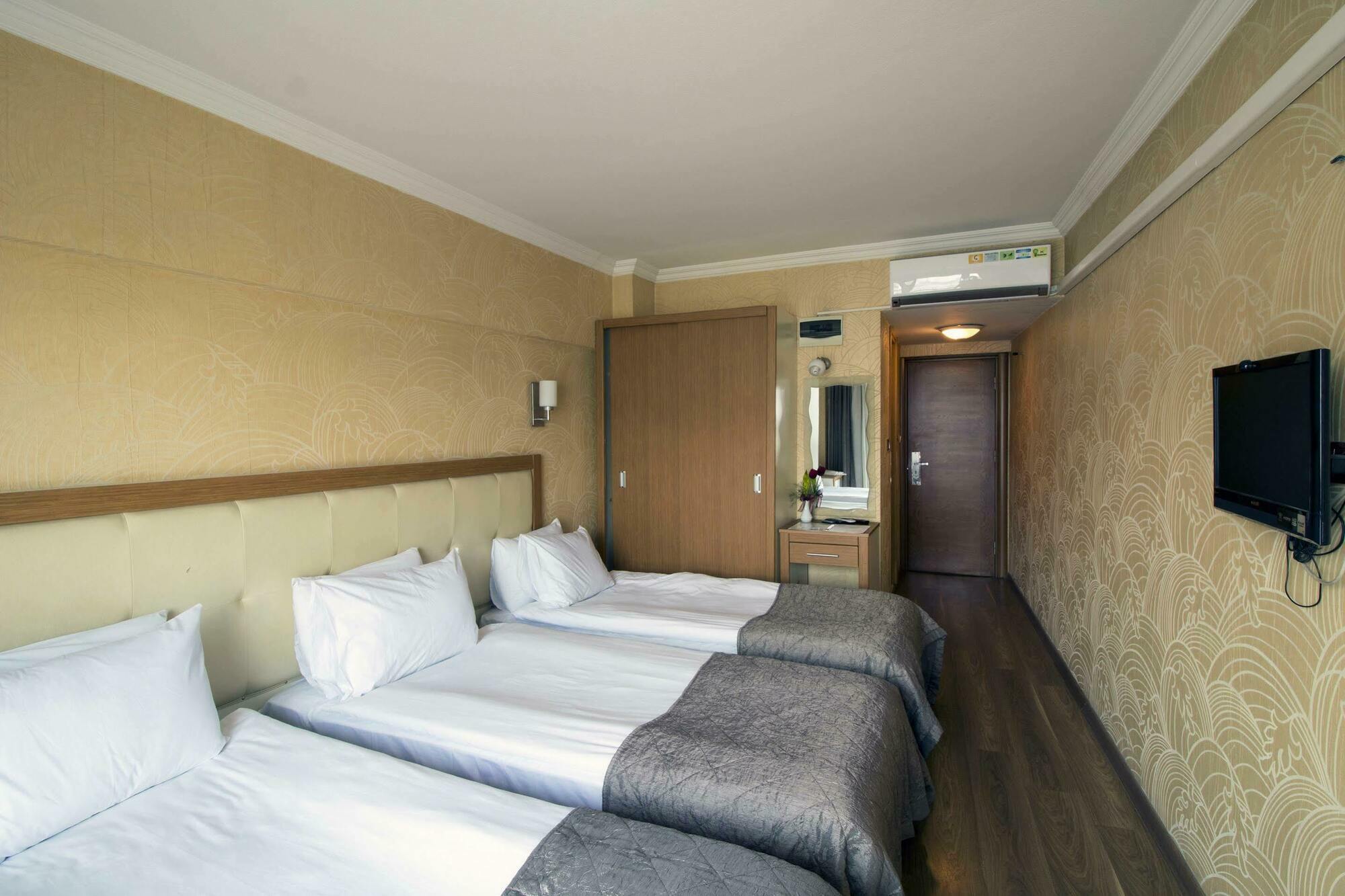 Hotel Kocaman Ізмір Екстер'єр фото